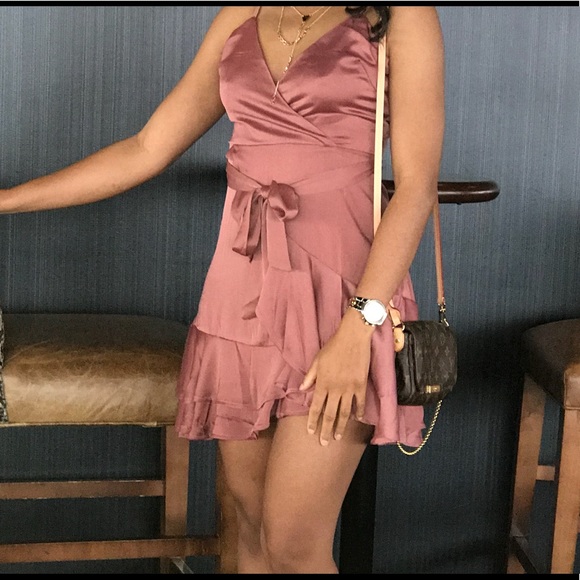 Princess Polly Satin Dress: Model is a size S/6 - Picture 3 of 5